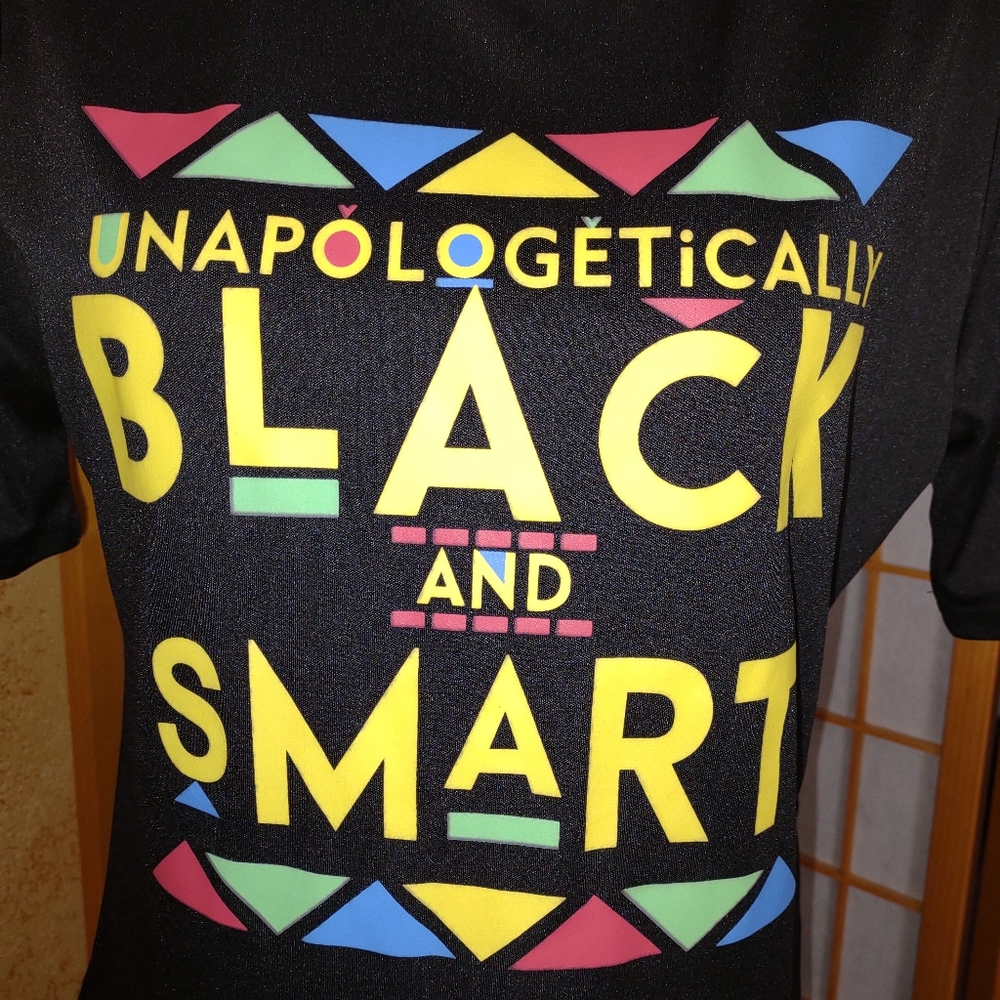 Graphic t shirt, black smart women, XL